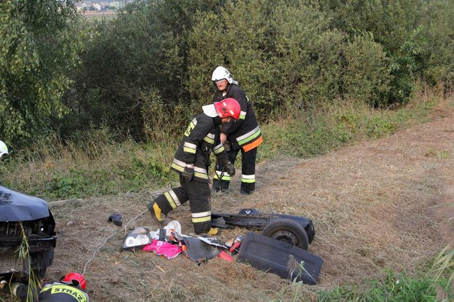 Dachowanie w kanale (zdjęcia)