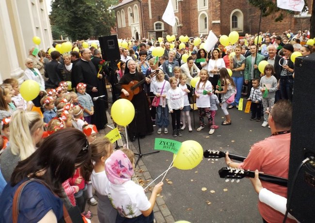 Maszerowały tłumy leszczynian (zdjęcia)