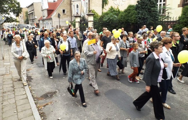 Maszerowały tłumy leszczynian (zdjęcia)