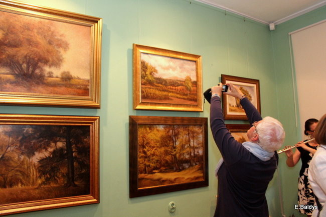 Podarowała muzeum 11 obrazów