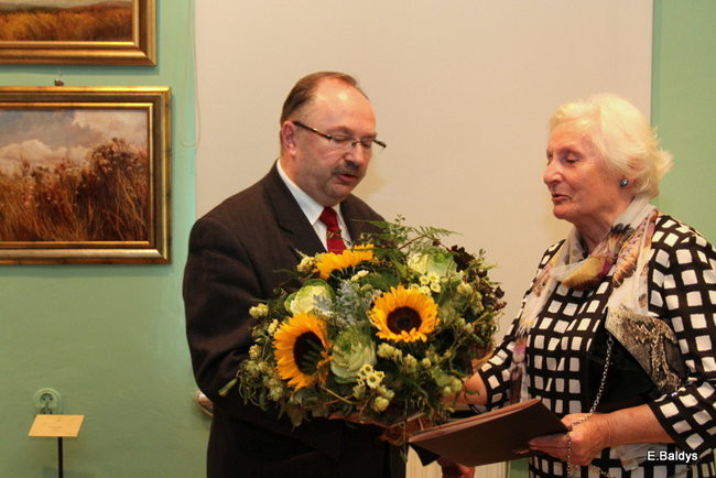 Podarowała muzeum 11 obrazów