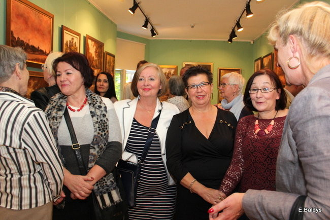 Podarowała muzeum 11 obrazów