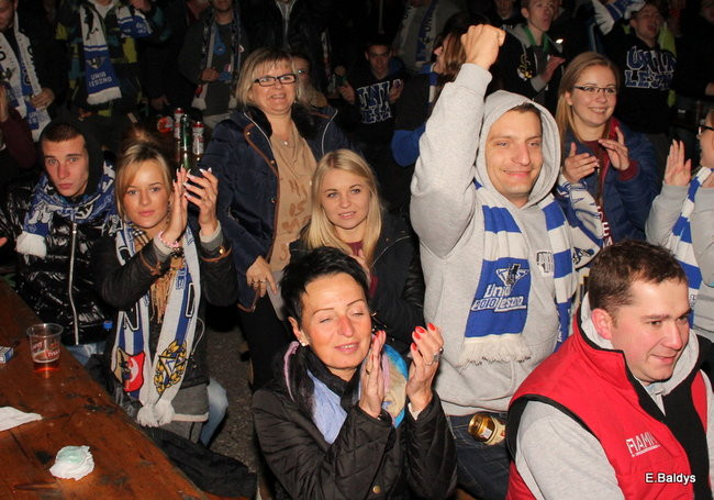 Radość w strefie kibica (zdjęcia)