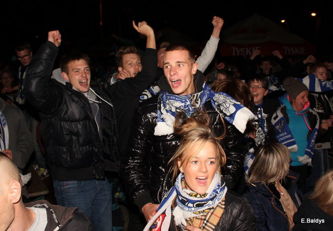 Radość w strefie kibica (zdjęcia)