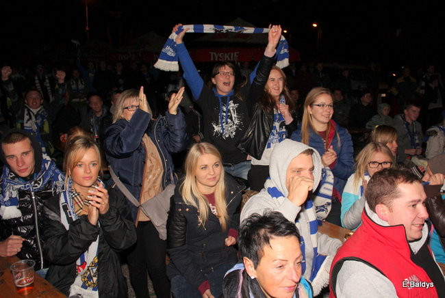 Radość w strefie kibica (zdjęcia)