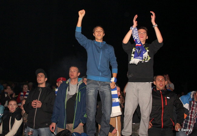 Radość w strefie kibica (zdjęcia)