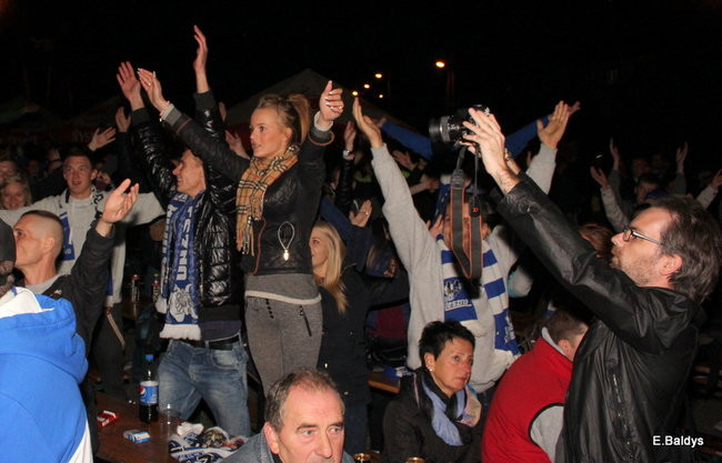 Radość w strefie kibica (zdjęcia)