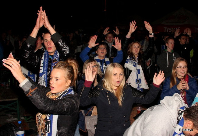 Radość w strefie kibica (zdjęcia)