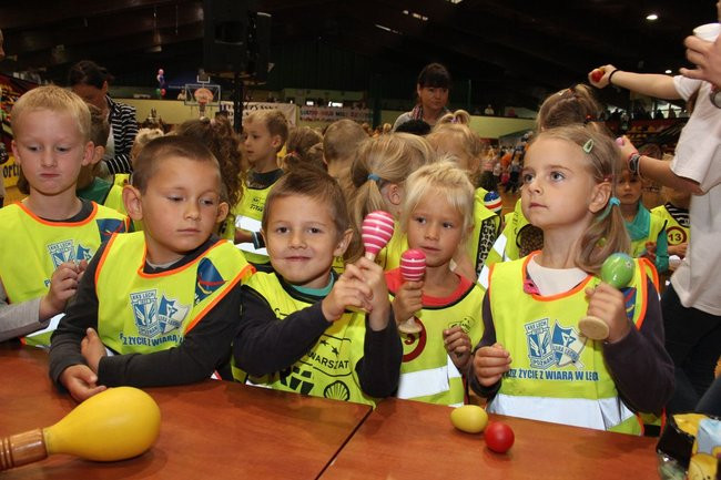 Przedszkolaki świętowały (zdjęcia)