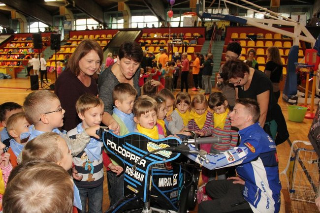 Przedszkolaki świętowały (zdjęcia)