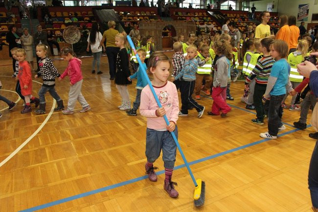 Przedszkolaki świętowały (zdjęcia)