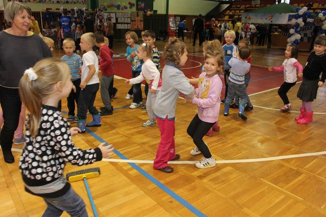 Przedszkolaki świętowały (zdjęcia)