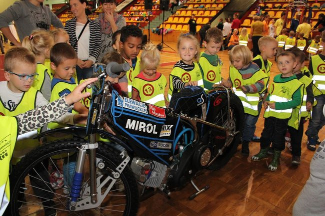 Przedszkolaki świętowały (zdjęcia)