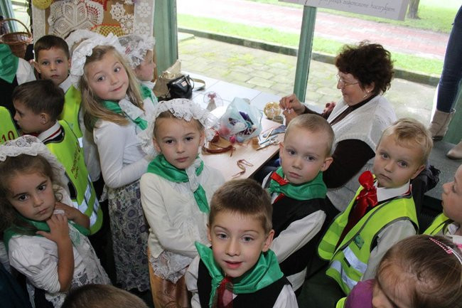 Przedszkolaki świętowały (zdjęcia)