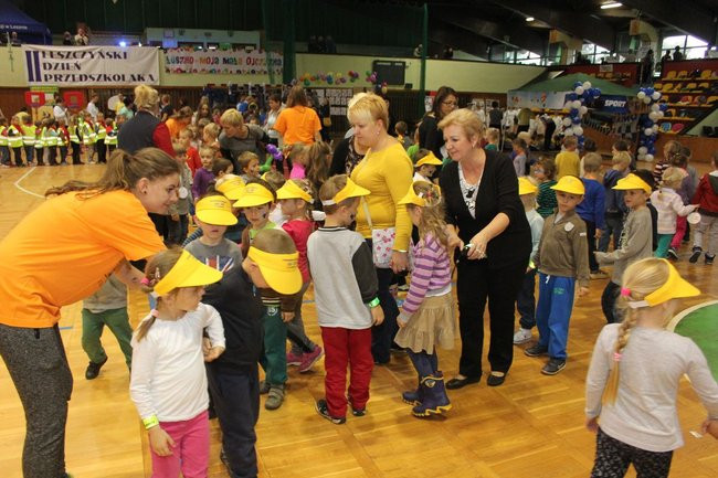 Przedszkolaki świętowały (zdjęcia)