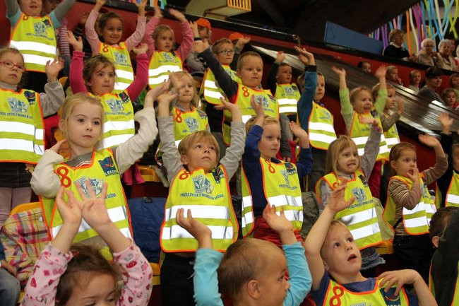 Przedszkolaki świętowały (zdjęcia)