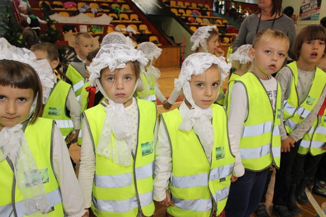 Przedszkolaki świętowały (zdjęcia)