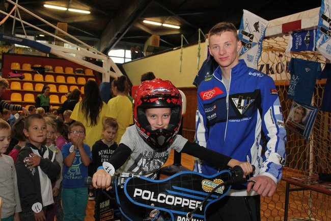 Przedszkolaki świętowały (zdjęcia)