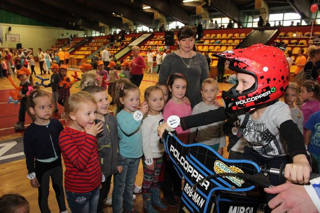 Przedszkolaki świętowały (zdjęcia)