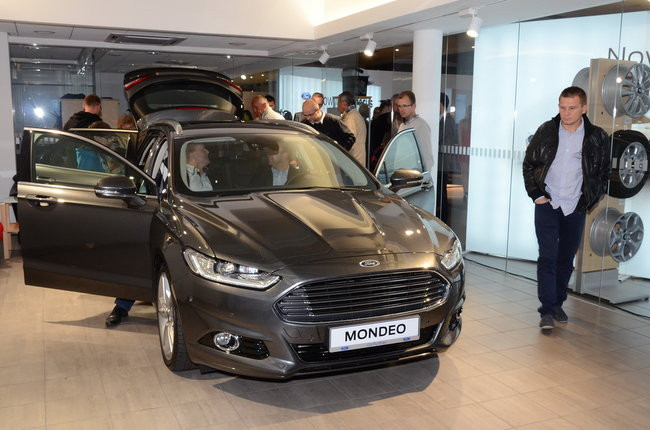 Nowe Fordy po premierze (zdjęcia)