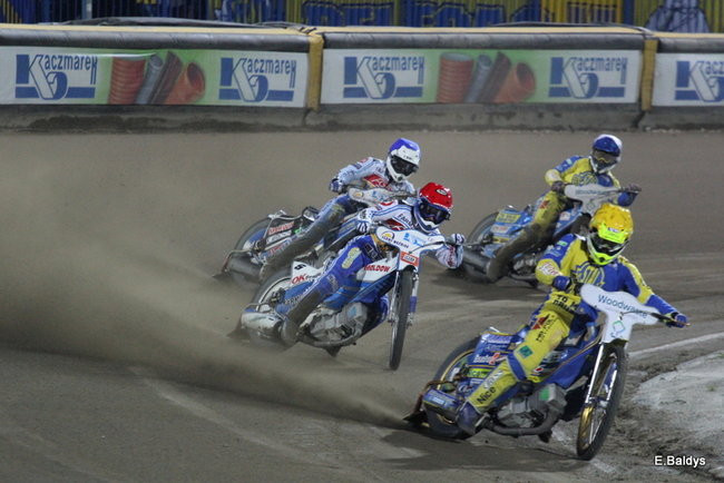 Unia wygrała dwoma punktami! (zdjęcia)