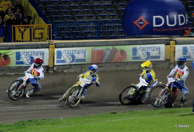 Unia wygrała dwoma punktami! (zdjęcia)