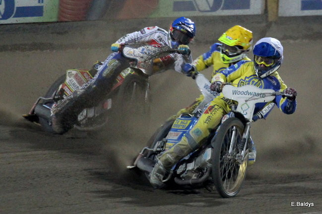 Unia wygrała dwoma punktami! (zdjęcia)