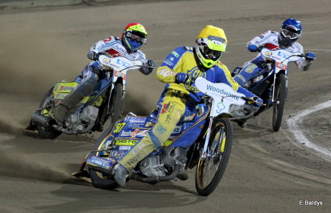 Unia wygrała dwoma punktami! (zdjęcia)