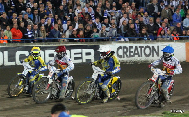 Unia wygrała dwoma punktami! (zdjęcia)