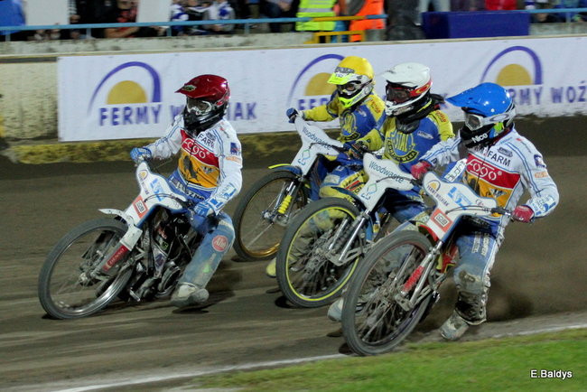 Unia wygrała dwoma punktami! (zdjęcia)