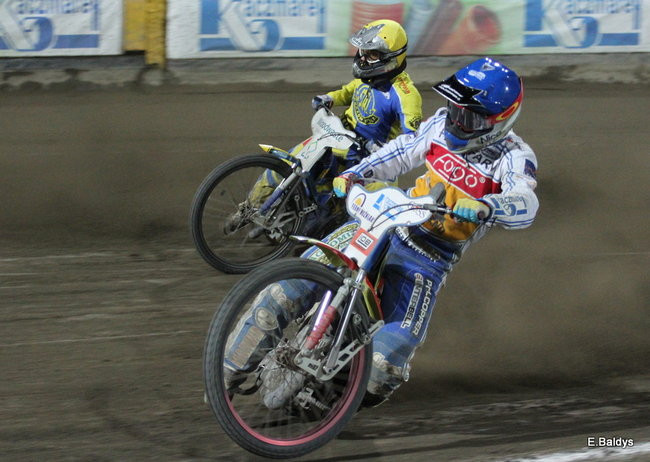 Unia wygrała dwoma punktami! (zdjęcia)