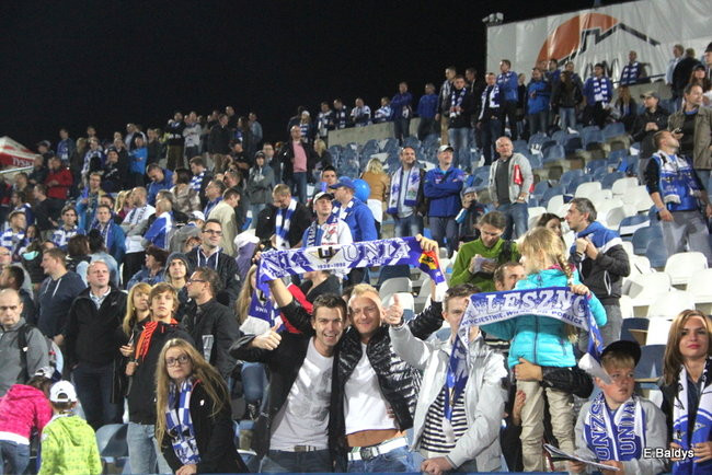 Kibice siedzieli na schodach (dużo zdjęć)