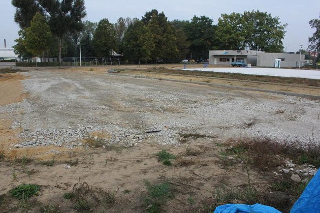 Dziś minął termin zakończenia budowy lodowiska (zdjęcia)