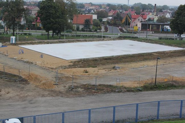 Dziś minął termin zakończenia budowy lodowiska (zdjęcia)