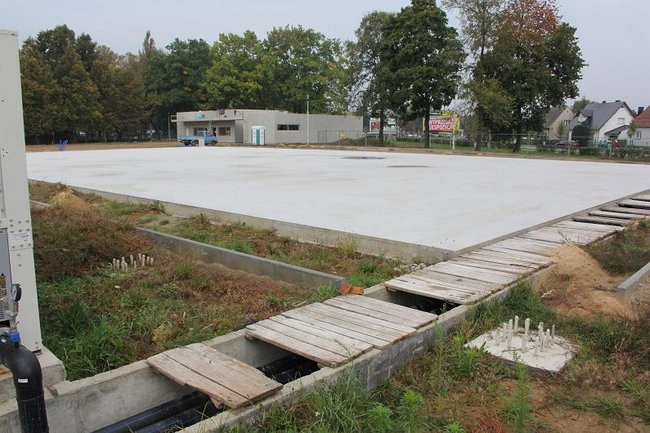 Dziś minął termin zakończenia budowy lodowiska (zdjęcia)