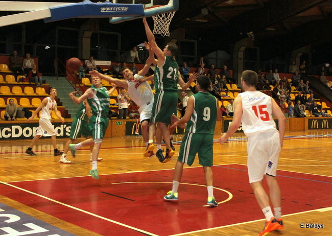 Emocje pod koszami (zdjęcia)