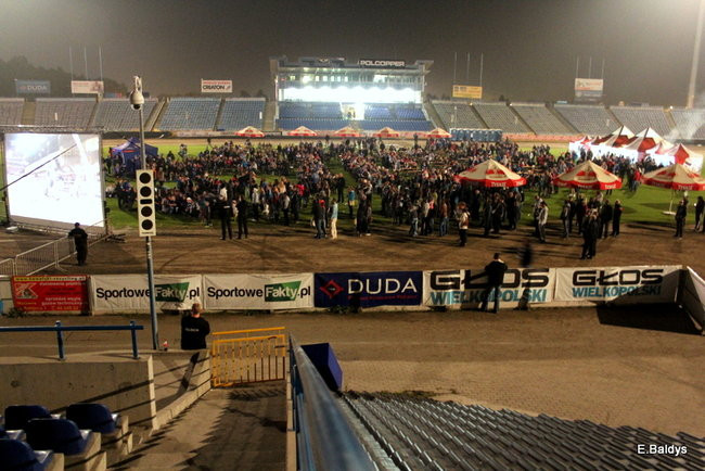 Tłumy w strefie kibica (zdjęcia)