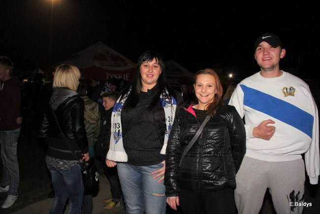 Tłumy w strefie kibica (zdjęcia)