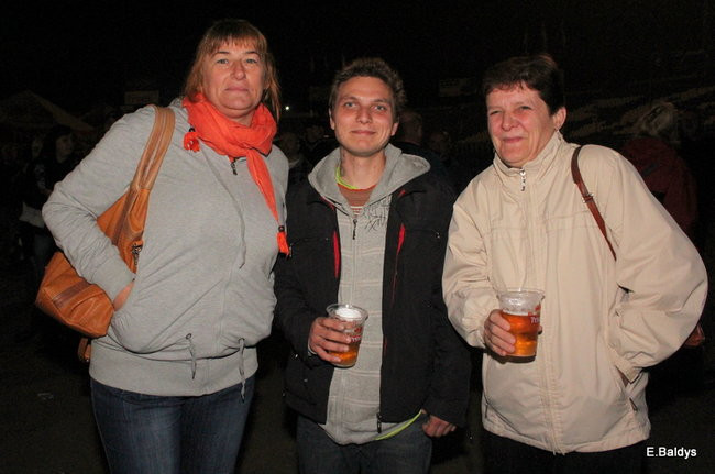 Tłumy w strefie kibica (zdjęcia)