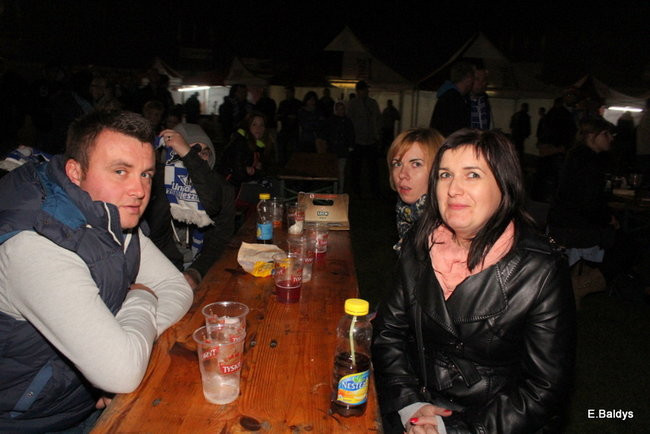 Tłumy w strefie kibica (zdjęcia)