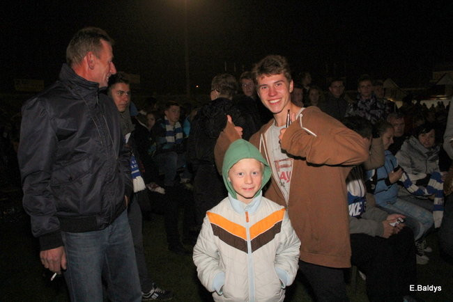 Tłumy w strefie kibica (zdjęcia)