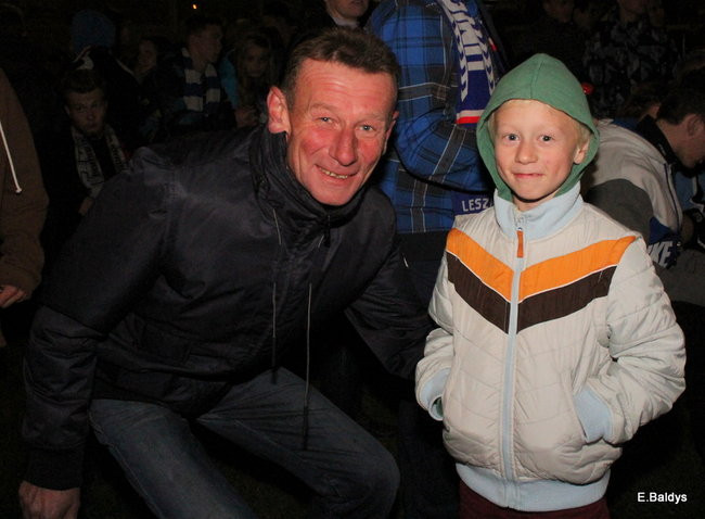 Tłumy w strefie kibica (zdjęcia)