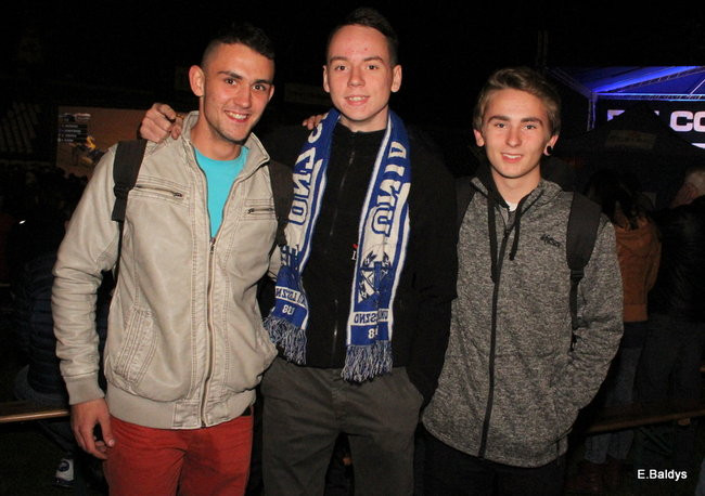 Tłumy w strefie kibica (zdjęcia)