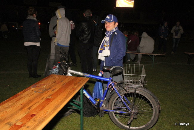 Tłumy w strefie kibica (zdjęcia)