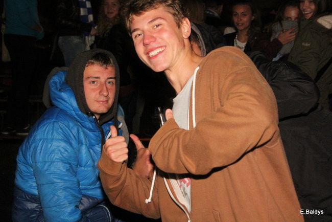 Tłumy w strefie kibica (zdjęcia)