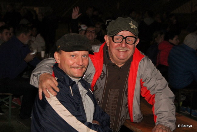 Tłumy w strefie kibica (zdjęcia)