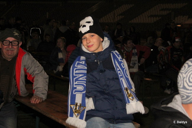 Tłumy w strefie kibica (zdjęcia)