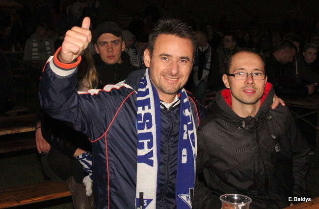 Tłumy w strefie kibica (zdjęcia)