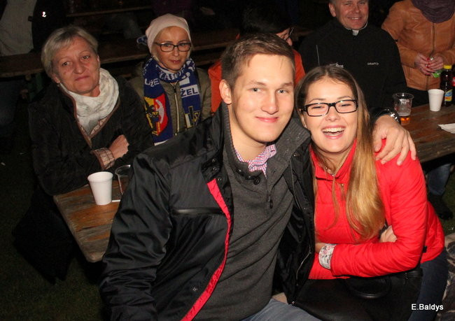 Tłumy w strefie kibica (zdjęcia)