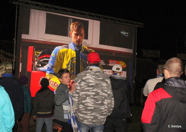 Tłumy w strefie kibica (zdjęcia)